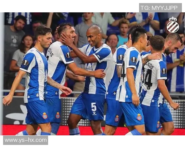 重庆篮球队战术创新引领潮流助力球队实力大幅提升