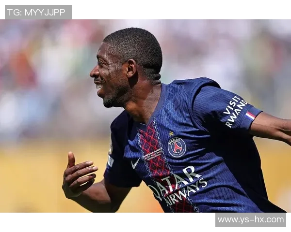 军字当头的足球明星们展现风采与荣耀的传奇故事